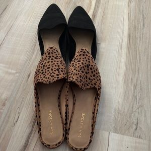 2 pairs mules size slides Sun + Stone. Black and cheetah. Listing for both pairs